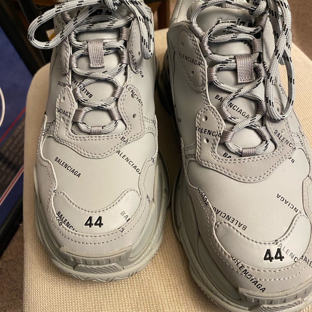 Balenciaga Size 10 - Picture 3 of 6